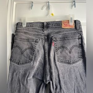Black Levi’s Jeans